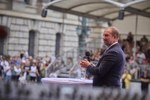 Otte, Henning Friedrich-Ebert-Platz