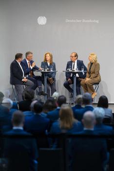 Lindholz, Andrea; Gerster, Martin Paul-Löbe-Haus, Innenansicht