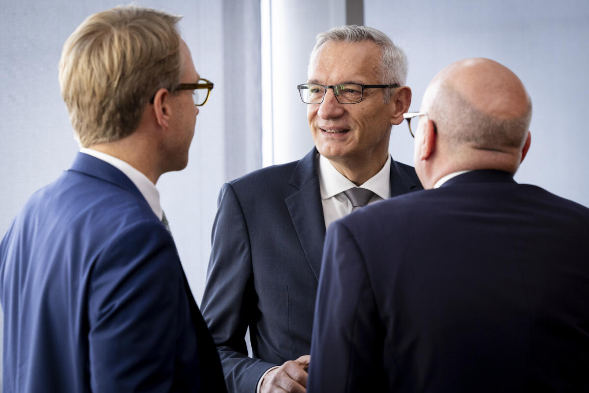  Öffentliche Anhörung der Präsidentin und der Präsidenten der Nachrichtendienste des Bundes vor dem Parlamentarischen Kontrollgremium. 