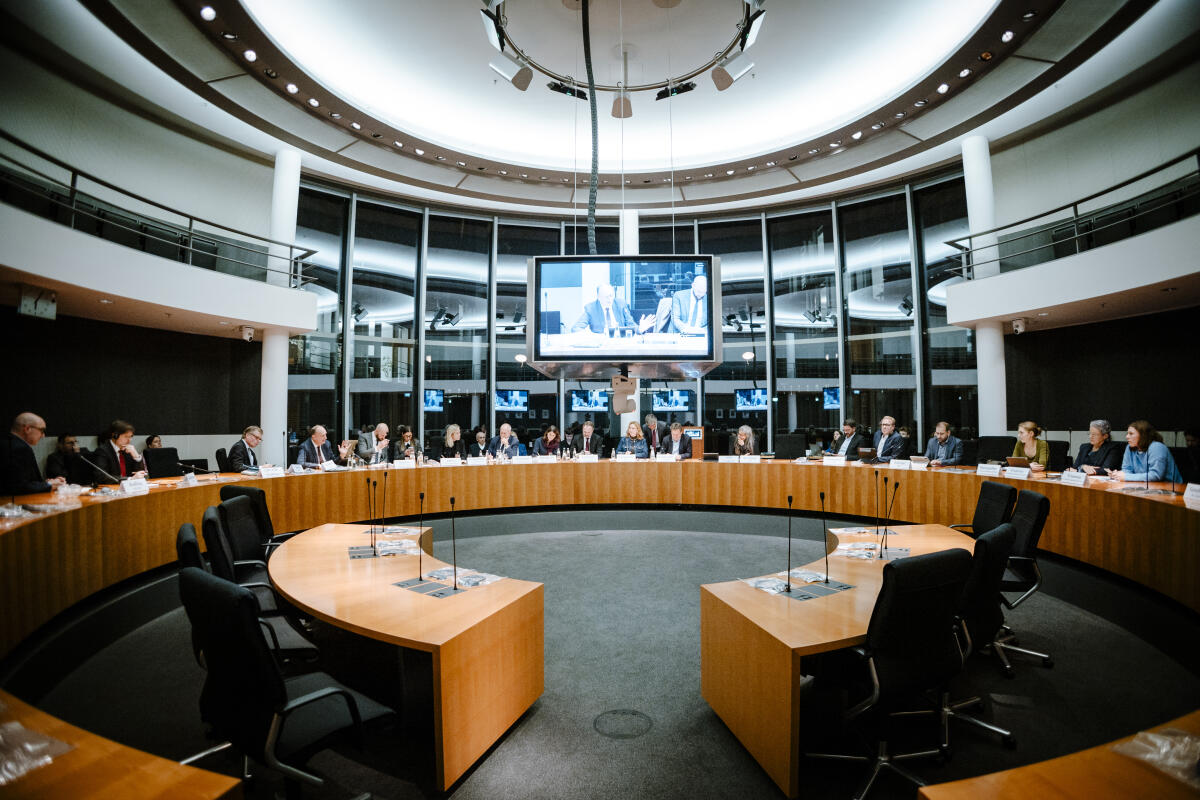 Dan Jørgensen, Kommissar der Europäischen Union für Energie und Wohnungswesen zu Gast im Ausschuss für Wirtschaft und Energie. Hier Blick in den Saal.