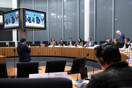 Elisabeth Winkelmeier-Becker; Surya Deva Paul-Löbe-Haus; Ausschusssaal