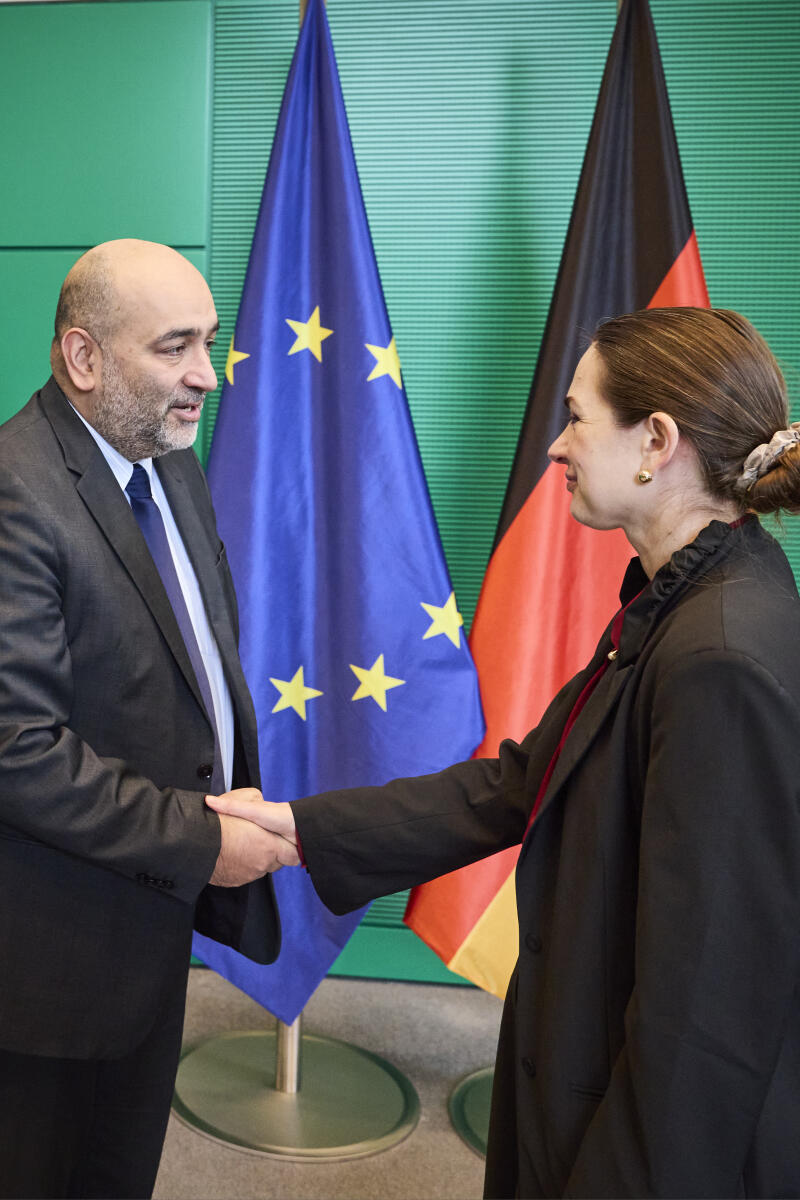 Nouripour, Omid Der Bundestagsvizepräsident Herr Omid Nouripour, Bündnis 90/Die Grünen, MdB, empfängt die ukrainische Friedensnobelpreisträgerin Oleksandra Matviichuk zu einem Gespräch.