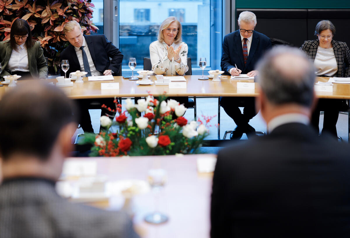 Lindholz, Andrea Vizepräsidentin des Deutschen Bundestages, Andrea Lindholz (m), CDU/CSU, MdB empfängt den Vizepräsidenten der italienischen Abgeordnetenkammer, Giorgio Mulè, zu einem Gespräch.