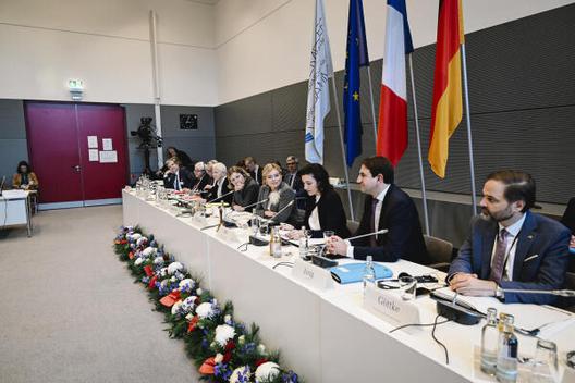 Klöckner, Julia; Bär, Dorothee Reichstagsgebäude, Protokollsaal