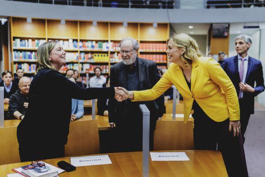  Marie-Elisabeth-Lüders-Haus, Bibliothek