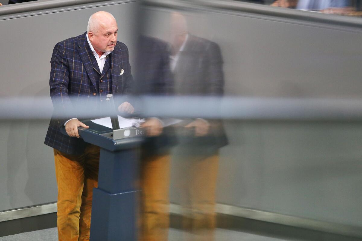 Mixl, Reinhard Reinhard Mixl, AfD, MdB, hält eine Rede zum TOP 30 "Erbschaftssteuer" im Plenum. 