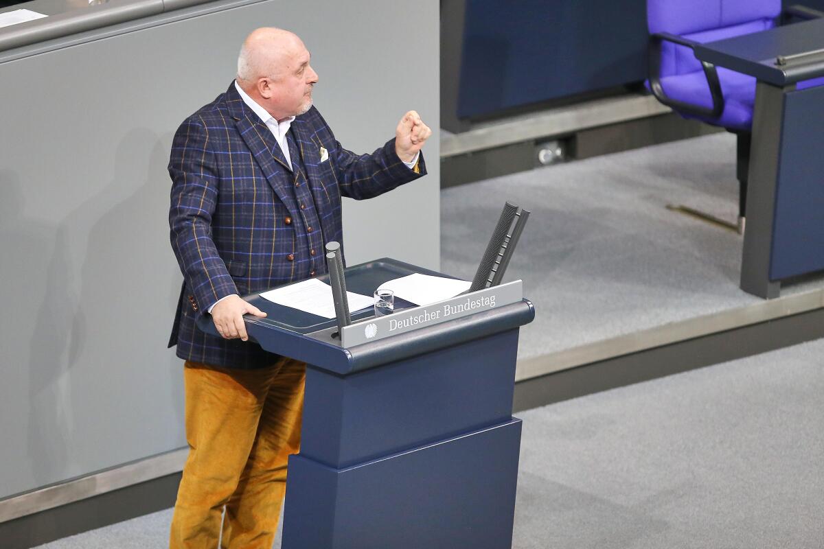 Mixl, Reinhard Reinhard Mixl, AfD, MdB, hält eine Rede zum TOP 30 "Erbschaftssteuer" im Plenum. 