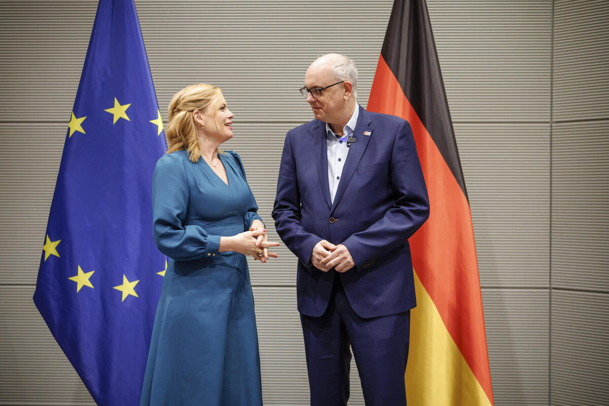 Klöckner, Julia Bundestagspräsidentin Julia Klöckner (l), CDU/CSU, MdB, empfängt den Bundesratspräsidenten, Dr. Andreas Bovenschulte (r), Präsident des Senats der Freien Hansestadt Bremen, zum Antrittsbesuch.