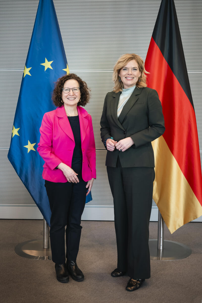 Klöckner, Julia Bundestagspräsidentin Julia Klöckner, CDU/CSU, MdB, empfängt SE, Vera Alexander, Botschafterin von Kanada, zum Antrittstermin.