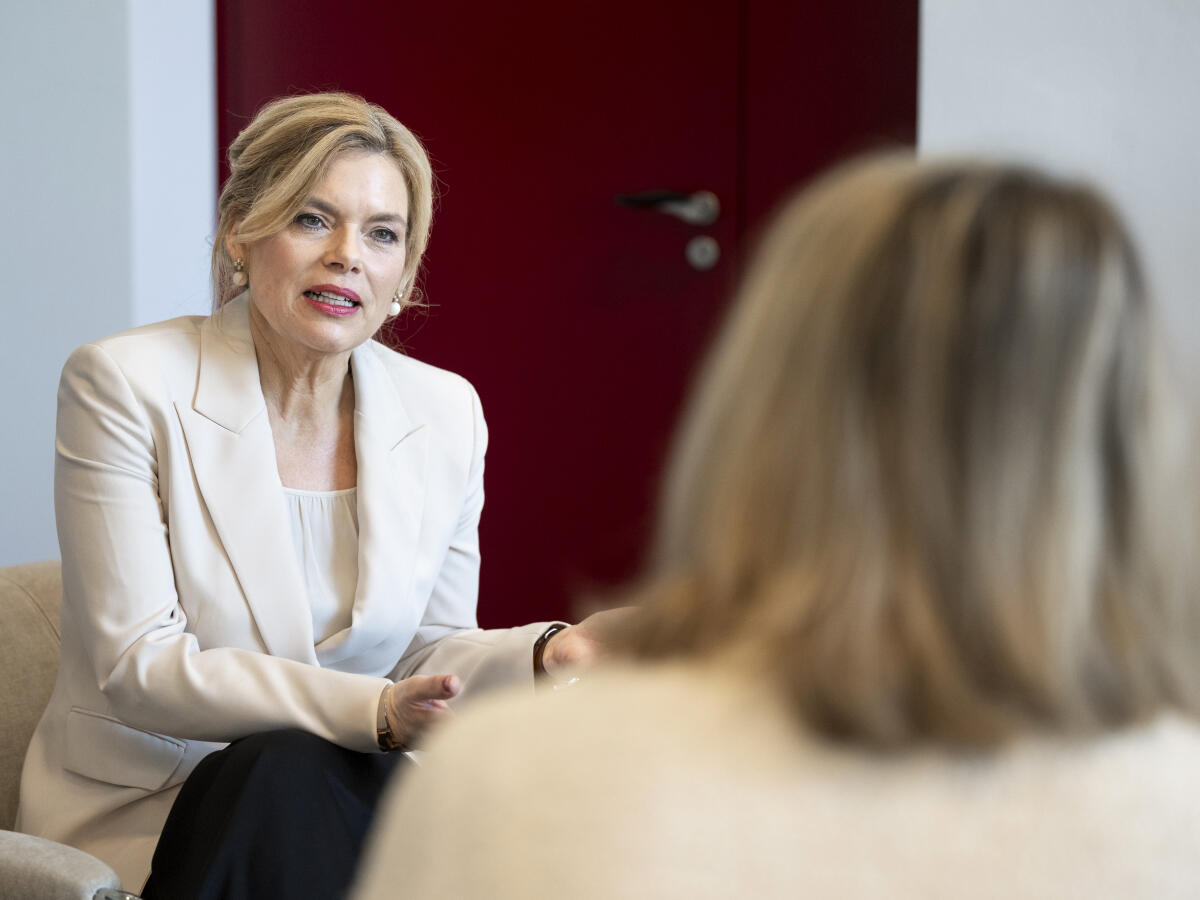 Klöckner, Julia Bundestagspräsidentin Julia Klöckner, CDU/CSU, MdB, empfängt  Prof. Dr. Fritzi Köhler-Geib, Vorständin der Deutschen Bundesbank, zu einem Gespräch.