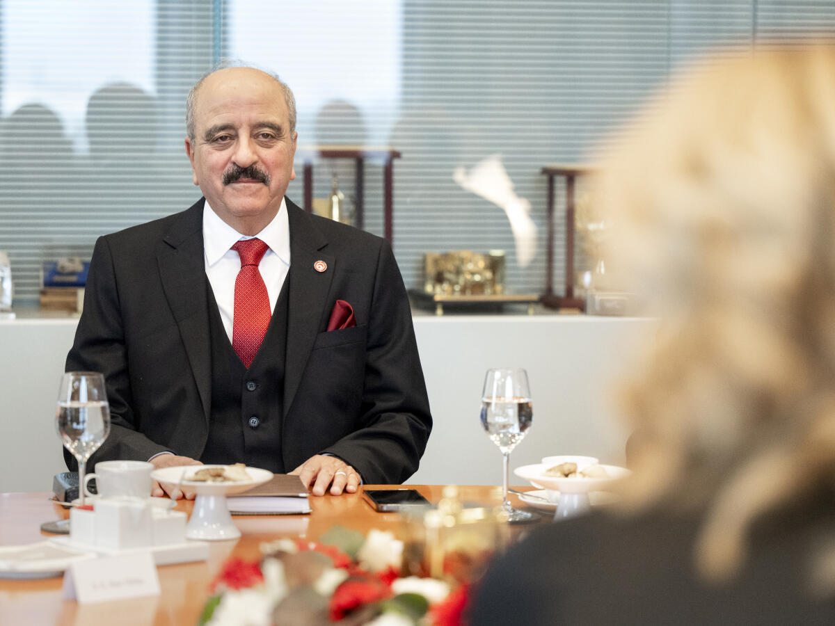Klöckner, Julia Bundestagspräsidentin Julia Klöckner (1vr), CDU/CSU, MdB, empfängt S. E. Herrn Mohamed Ali Nafti, Minister für auswärtige Angelegenheiten, Migration und Tunesier im Ausland der Tunesischen Republik.