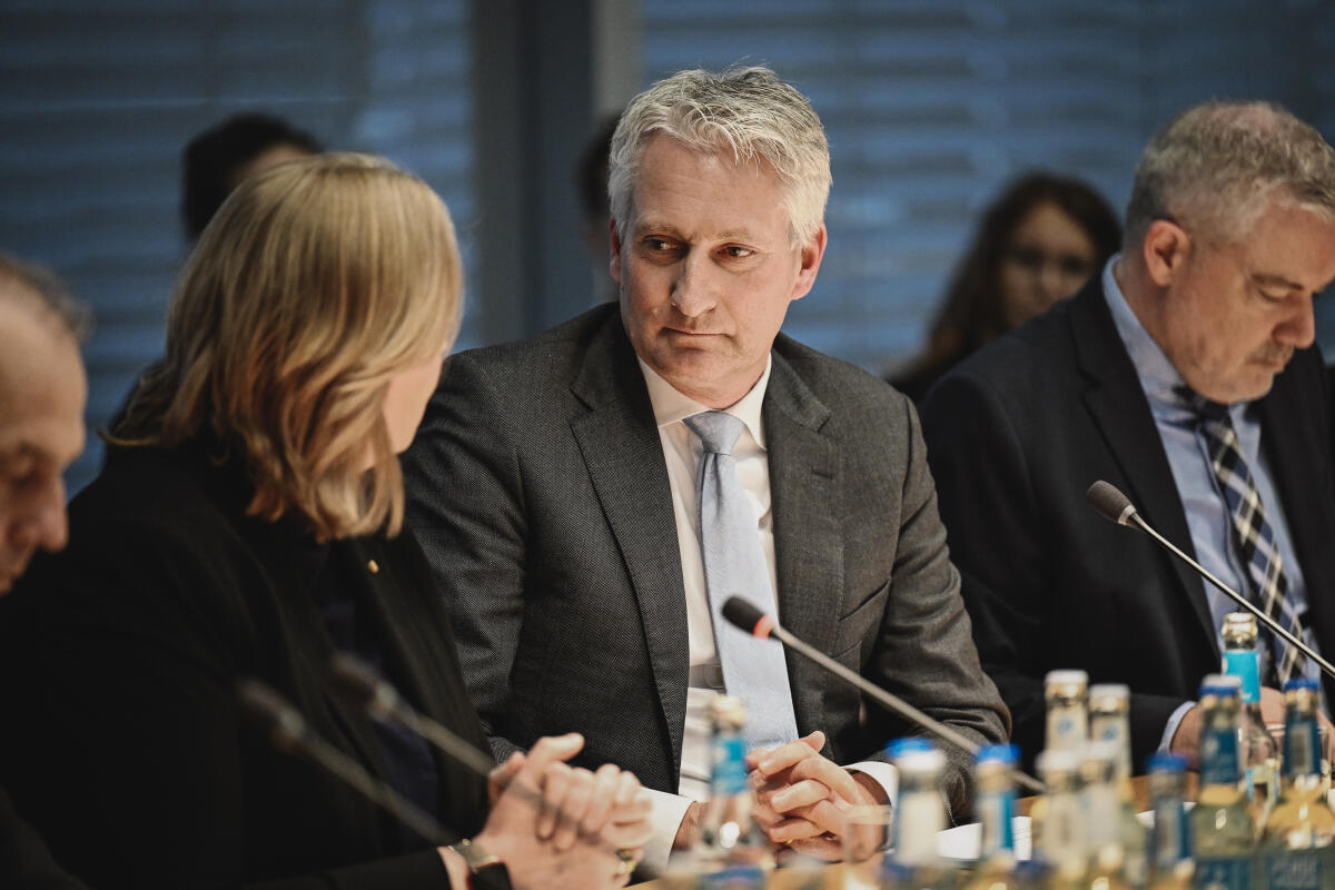 Bas, Bärbel; Durz, Hansjörg Vorsitzender des Ausschuss für Digitales und Staatsmodernisierung Hansjörg Durz, CDU/CSU, MdB im Gespräch mit Bundesministerin Bärbel Bas, SPD, MdB zum Thema Staatsmodernisierung sowie zu den digitalpolitischen Vorhaben des Bundesministeriums für Arbeit und Soziales