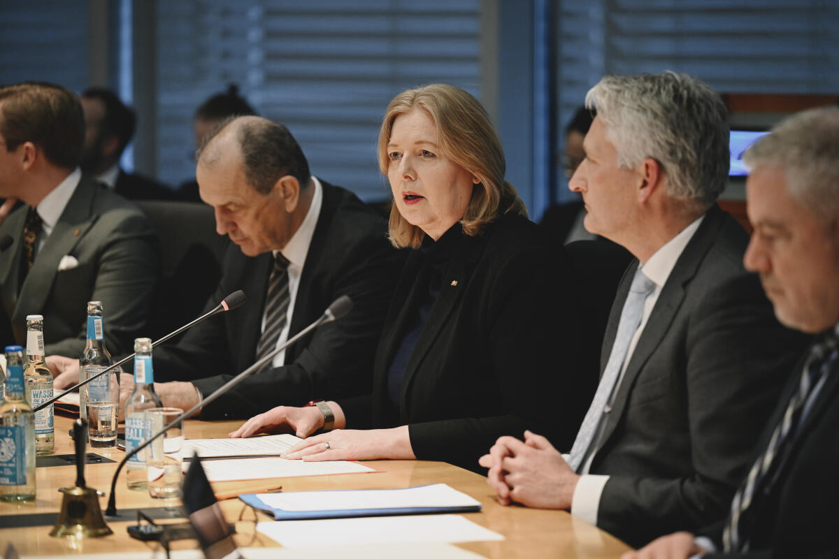 Bas, Bärbel; Durz, Hansjörg Vorsitzender des Ausschuss für Digitales und Staatsmodernisierung Hansjörg Durz, CDU/CSU, MdB im Gespräch mit Bundesministerin Bärbel Bas, SPD, MdB zum Thema Staatsmodernisierung sowie zu den digitalpolitischen Vorhaben des Bundesministeriums für Arbeit und Soziales