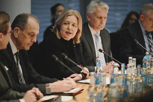 Bas, Bärbel; Durz, Hansjörg 