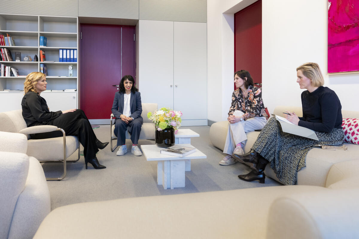 Klöckner, Julia; Aras, Muhterem Bundestagspräsidentin Julia Klöckner, CDU/CSU, MdB, empfängt die Präsidentin des Landtages von Baden-Württemberg, Frau Muhterem Aras, zu einem Gespräch.
