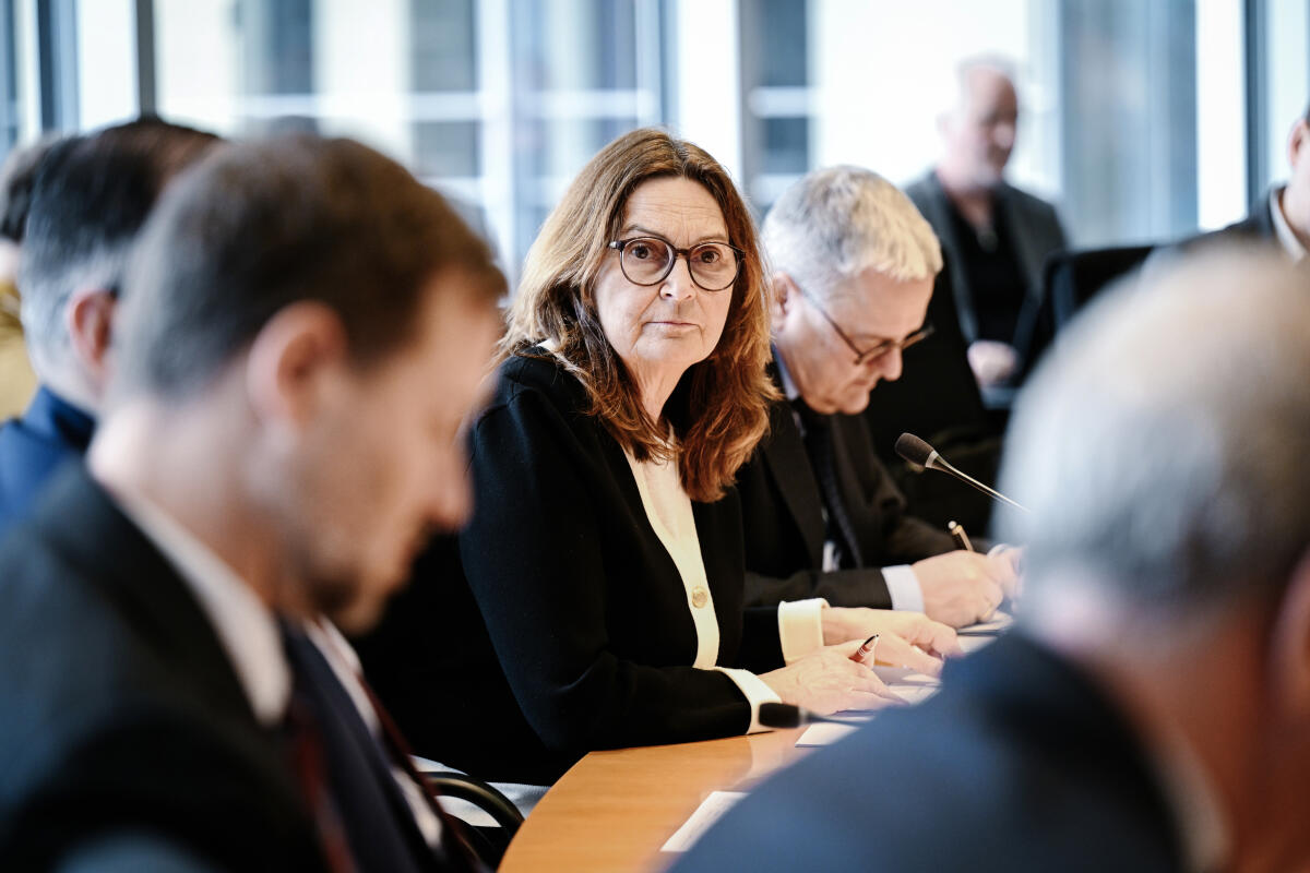 Heil, Mechthild Vorsitzende des Ausschusses für Menschenrechte und humanitäre Hilfe, Mechthild Heil, CDU/CSU, MdB im Gespräch mit Vertretern des Hilfswerks der Vereinten Nationen für Palästina-Flüchtlinge im Nahen Osten (UNRWA)
