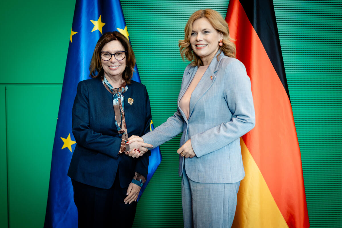 Klöckner, Julia Bundestagspräsidentin Julia Klöckner (r), CDU/CSU, MdB, empfängt die Senatsmaschallin der Republik Polen Małgorzata Kidawa-Błońska (l) zum Gespräch.