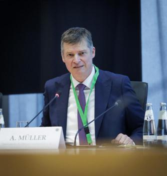  Marie-Elisabeth-Lüders-Haus, Anhörungssaal