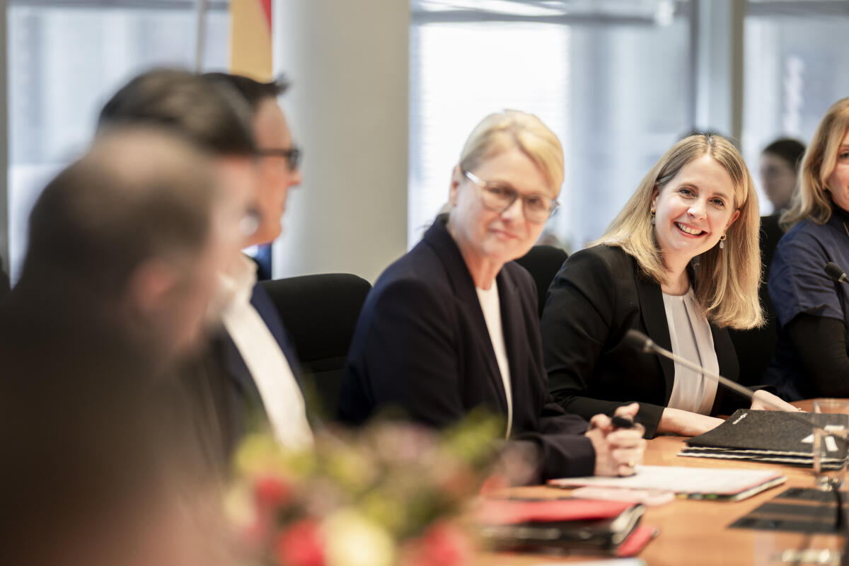 Hubertz, Verena Gespräch mit Verena Hubertz, MdB, SPD, Bundesministerin für Wohnen, Stadtentwicklung und Bauwesen im Ausschuss für Wohnen, Stadtentwicklung, Bauwesen und Kommunen