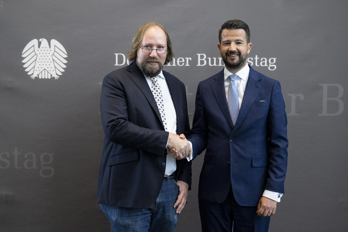 Hofreiter, Anton; Milatović, Jakov Ausschussvorsitzender Dr. Anton Hofreiter (l), MdB, Die Grünen, und der Präsident von Montenegro, S.E. Jakov Milatović (r)vor einer Sitzung des Ausschusses für die Angelegenheiten der Europäischen Union.