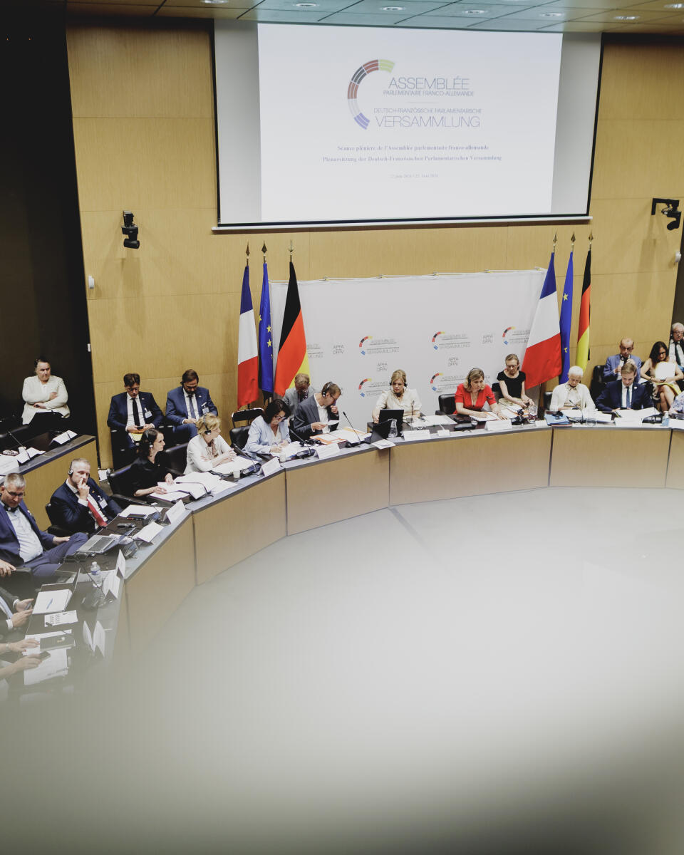  Bundestagspräsidentin Julia Klöckner, CDU/CSU, MdB, reist im Rahmen der 13. Sitzung der Deutsch-Französischen Parlamentarischen Versammlung (DFPV) nach Paris. Hier Blick in den Saal während der Sitzung der DFPV.