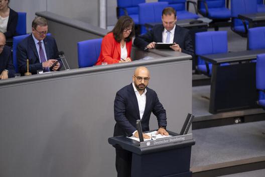 Taher Saleh, Kassem Reichstagsgebäude, Plenarsaal