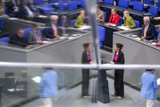 Stadler, Svenja Reichstagsgebäude, Plenarsaal