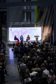 Klöckner, Julia Marie-Elisabeth-Lüders-Haus, Innenansicht