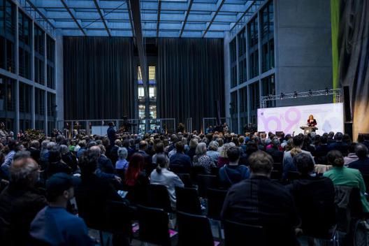 Klöckner, Julia Marie-Elisabeth-Lüders-Haus, Innenansicht