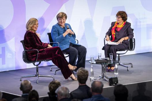 Merkel, Angela Marie-Elisabeth-Lüders-Haus, Innenansicht