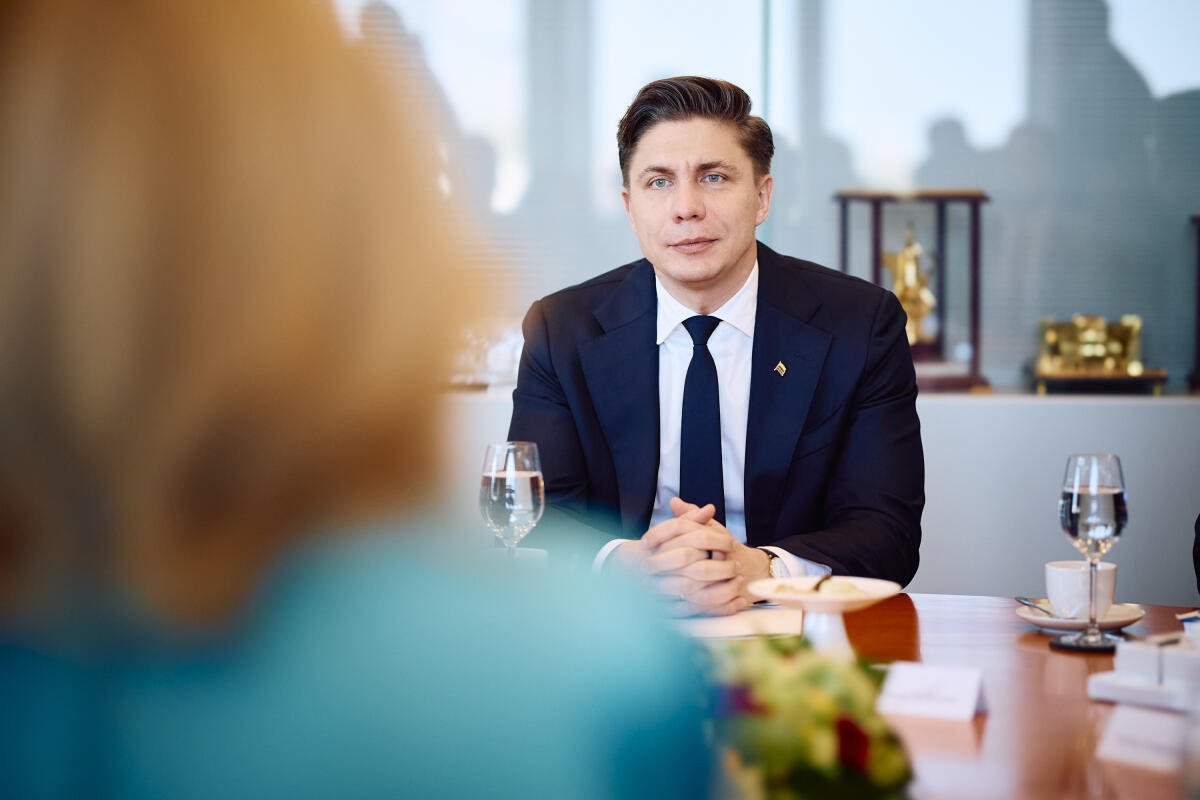  Bundestagspräsidentin Julia Klöckner, CDU/CSU, MdB, empfängt den Ministerpräsidenten der Republik Litauen, Mindaugas Sinkevičius (im Bild), zu einem Gespräch.