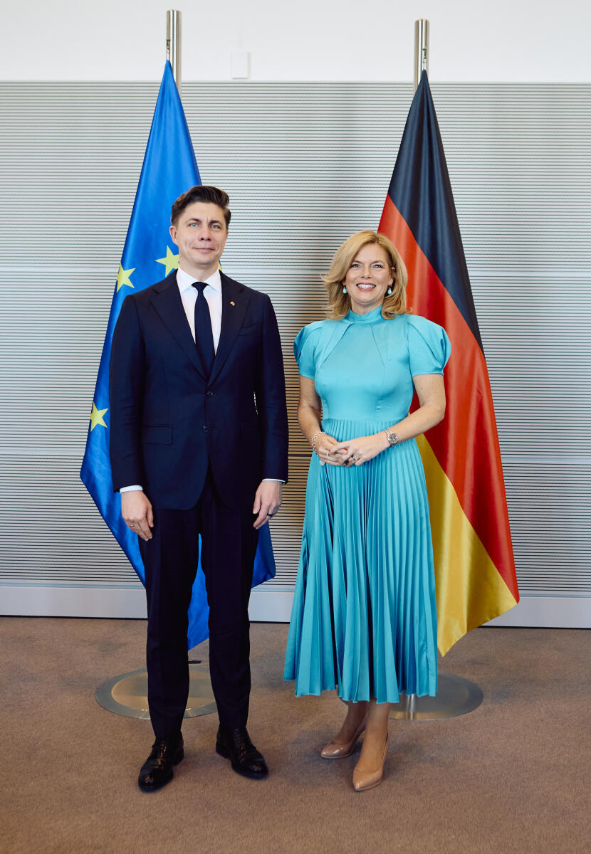 Klöckner, Julia Bundestagspräsidentin Julia Klöckner (r), CDU/CSU, MdB, empfängt den Ministerpräsidenten der Republik Litauen, Mindaugas Sinkevičius (l), zu einem Gespräch.